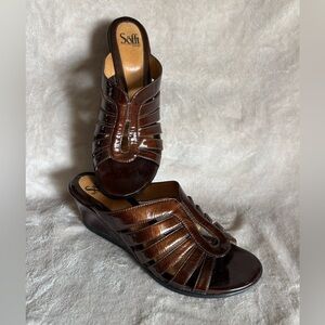 Sofft Leather Iridescent Brown Wedge Sandals with Intricate Straps 10